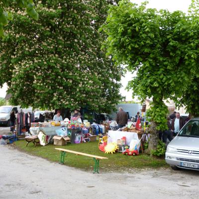 Vide grenier de Liesle
