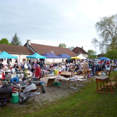 Vide grenier de Liesle